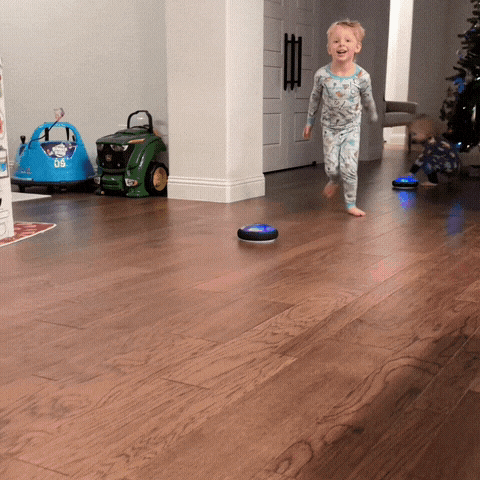 HoverBall – Ballen som glir over gulvet!
